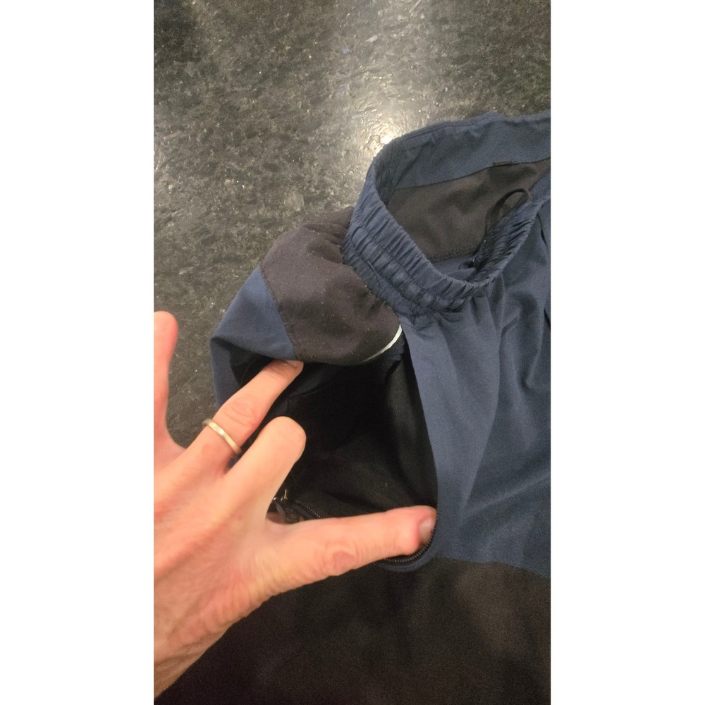 Athletic Shorts Men's Medium Blue Black Color Block Zip Pockets Athletic - Picture 3 of 7